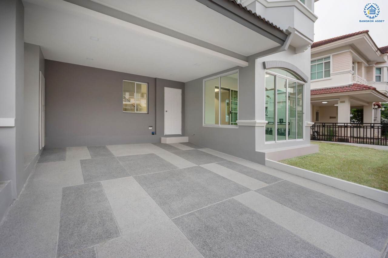 บ้านมือสองตกแต่งใหม่ ม.นันทวัน พระราม5 ตกแต่งหรูหรา หลังใหญ่กว่า 64 ตร.ว. ฟังก์ชันจัดเต็ม 3 ห้องนอน 3 ห้องน้ำ 1 ห้องอเนกประสงค์ จอดรถได้ 2 คัน พร้อม Living Room รองรับทุกความสุข ทำเลเดินทางสะดวก ใกล้ทางด่วน "กาญจนาภิเษก" และรถไฟฟ้าสายสีม่วง "สถานีบางรักใหญ่"